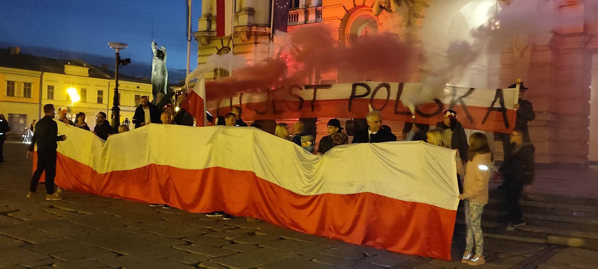 Aktywiści Nowy Sącz, 11 listopada, Święto Niepodległości