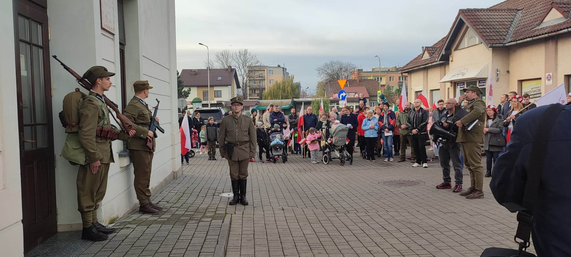 Święto Niepodległości, 11 listopada, Aktywiści Nowy Sącz