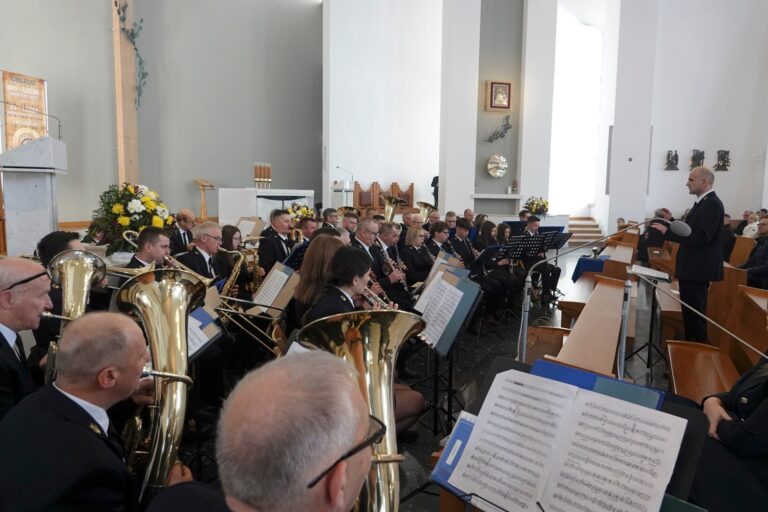 Ptaszkowa. Jedni 100, drudzy 25 lat upiększają śpiewaniem i graniem świat