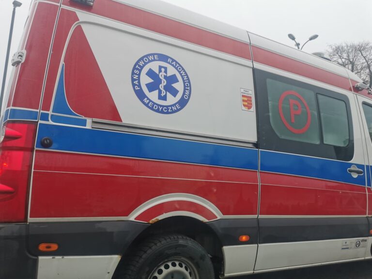 Stary Sącz. 56-latek spadł z wysokości, pracownicy Ośrodka Zdrowia podjęli natychmiastową reanimację