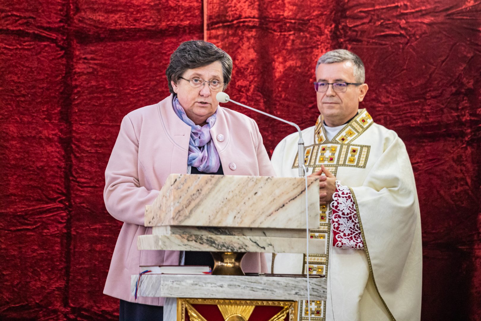 uroczysta sesja rady miasta w 730 lecie lokacji miasta Nowego Sącza