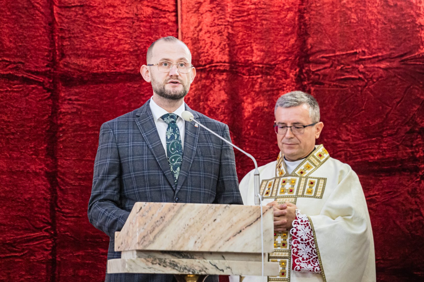 uroczysta sesja rady miasta w 730 lecie lokacji miasta Nowego Sącza