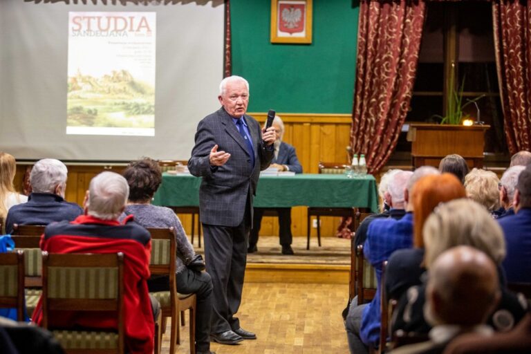 Promocja III tomu wydawnictwa Studia Sandecjana za nami