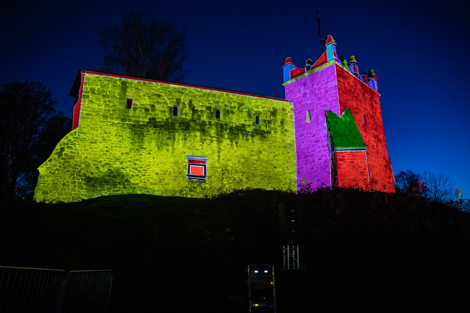 Zamek Królewski, Nowy Sącz, iluminacja, mapping 3D, 730-lecie lokacji Nowego Sącza
