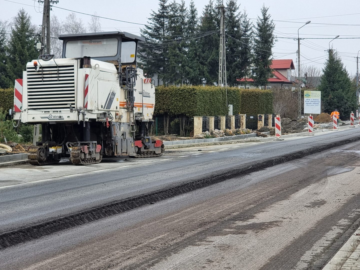 DK 75, Uszew