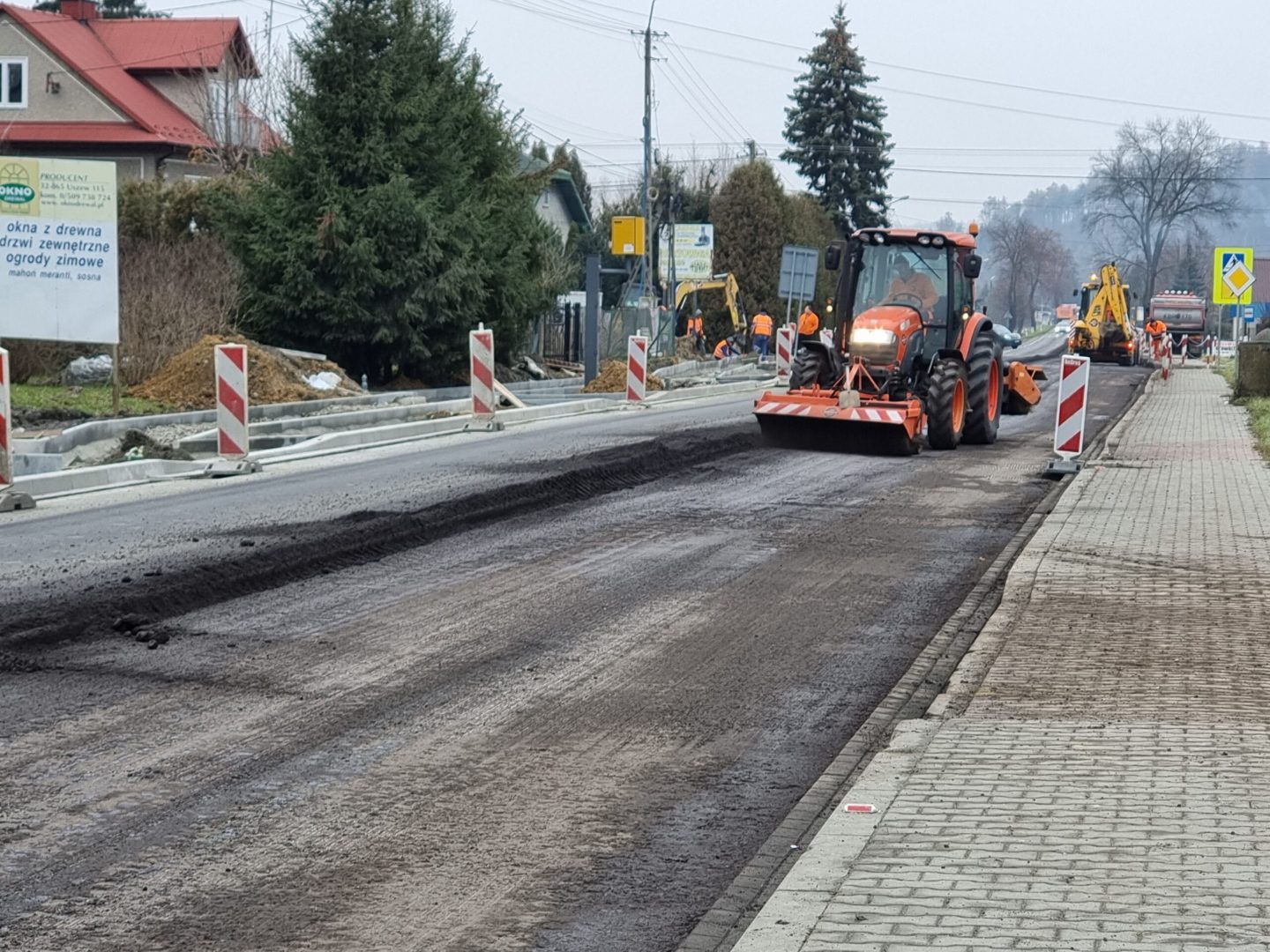 DK 75, Uszew
