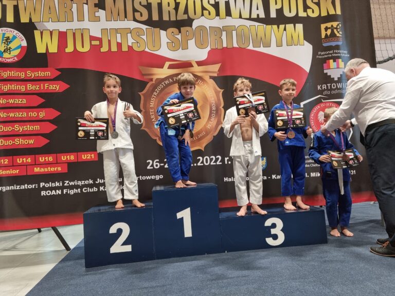 Przyszłość nowosądeckiego Ju-Jitsu. Młodzież Dexters Team rozbiła medalowy bank (zdjęcia)