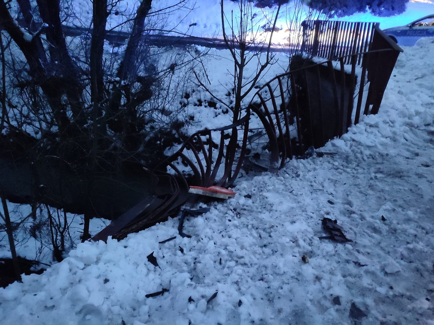 Łosie, wypadek, LPR, Mercedes
