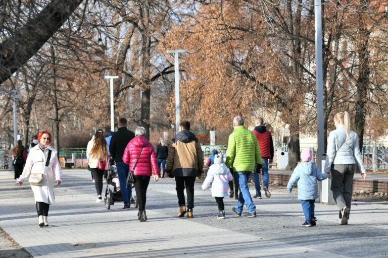 Prezes GUS: w 2022 r. liczba ludności zmniejszyła się o 141 tys. w stosunku do 2021 r.