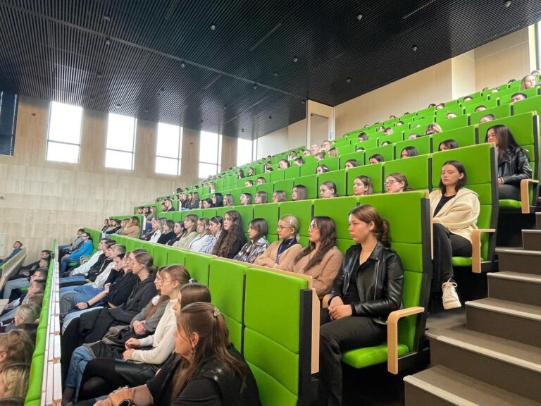 Sądecka Akademia Nauk Stosowanych otwiera sale wykładowe dla mieszkańców Sądecczyzny i okolic