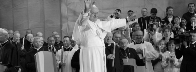 Msze żałobne w całej Polsce po pogrzebie papieża Benedykta