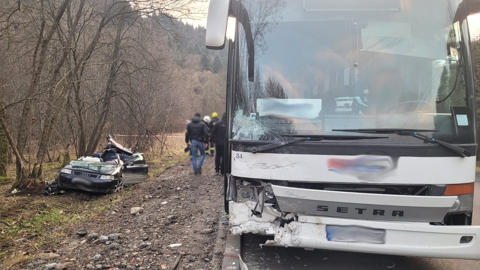 Łomnica-Zdrój, wypadek autobusu z osobówką