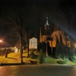 Grybów, uszkodzone pojazdy, wycinka drzew, Bazylika Mniejsza, parking