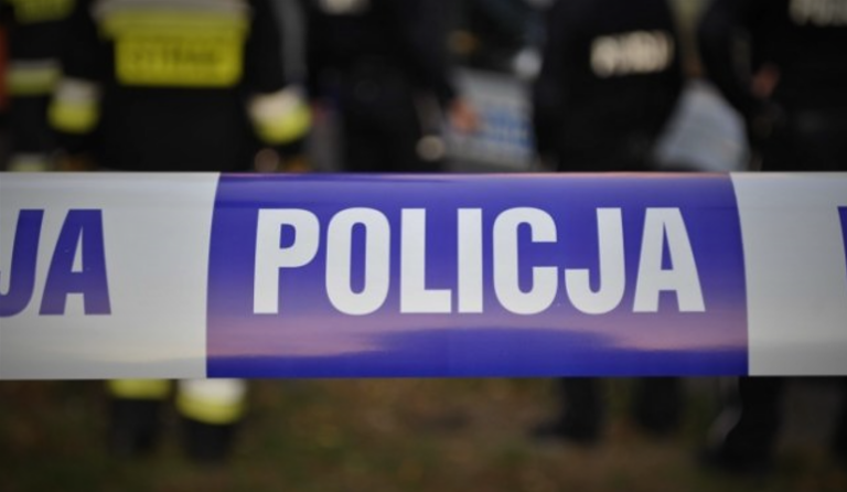 Poręba Wielka. W pobliżu zabudowań ujawniono zwłoki 74-letniego mężczyzny