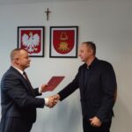 Korzenna, podpisanie umów