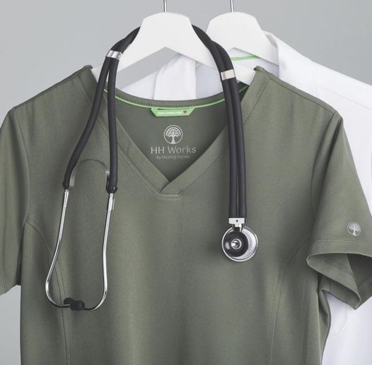 Scrubsy – najmodniejsze trendy w odzieży medycznej