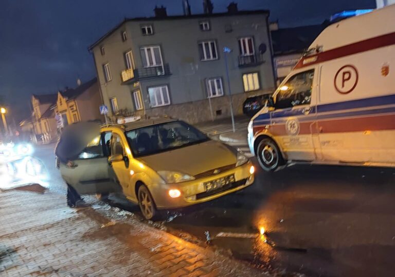 Kobieta potrącona na ulicy Paderewskiego. To drugie takie zdarzenie dzisiejszego dnia (zdjęcia)