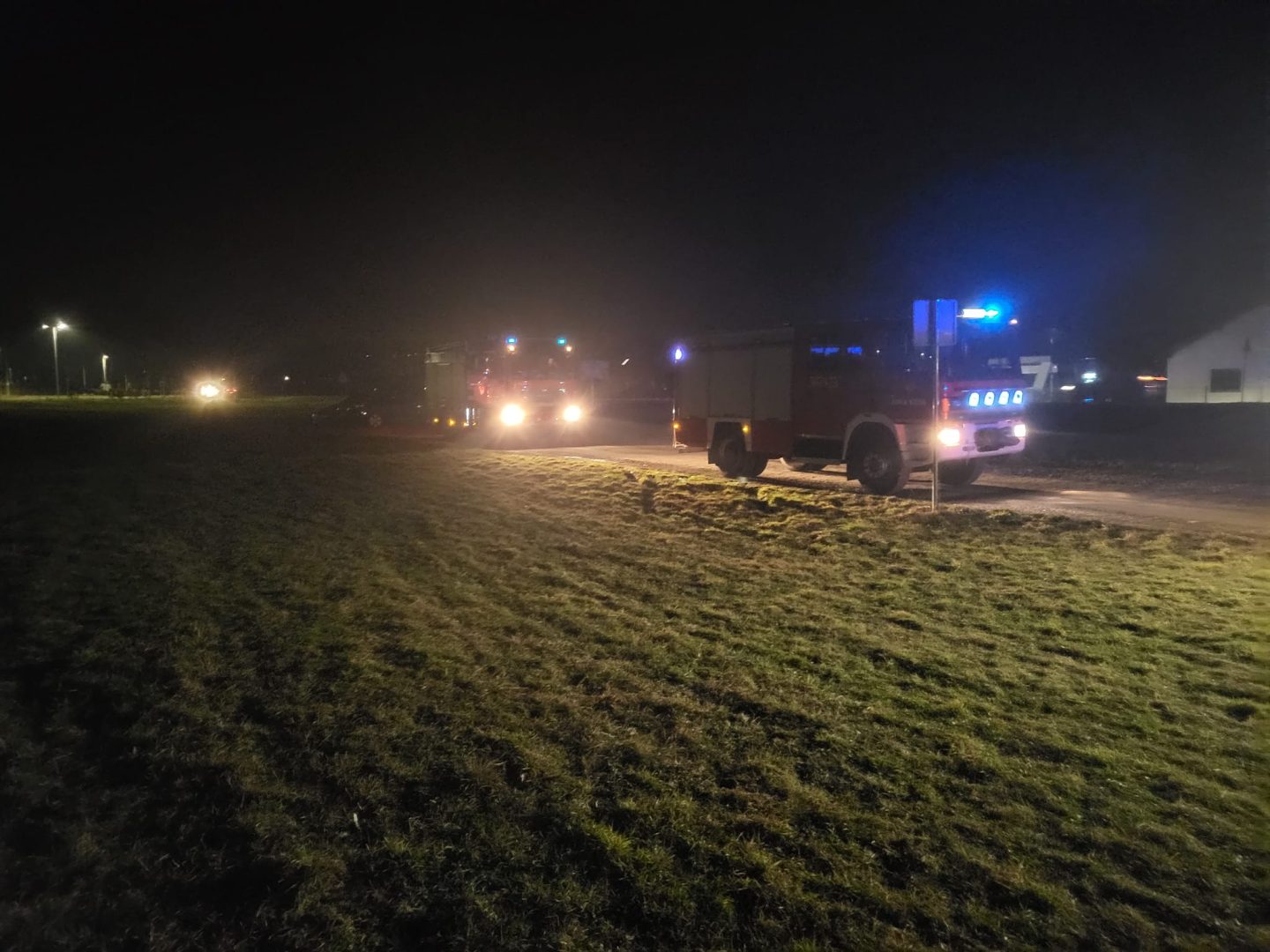 Biała Niżna, kompletnie pijana kobieta