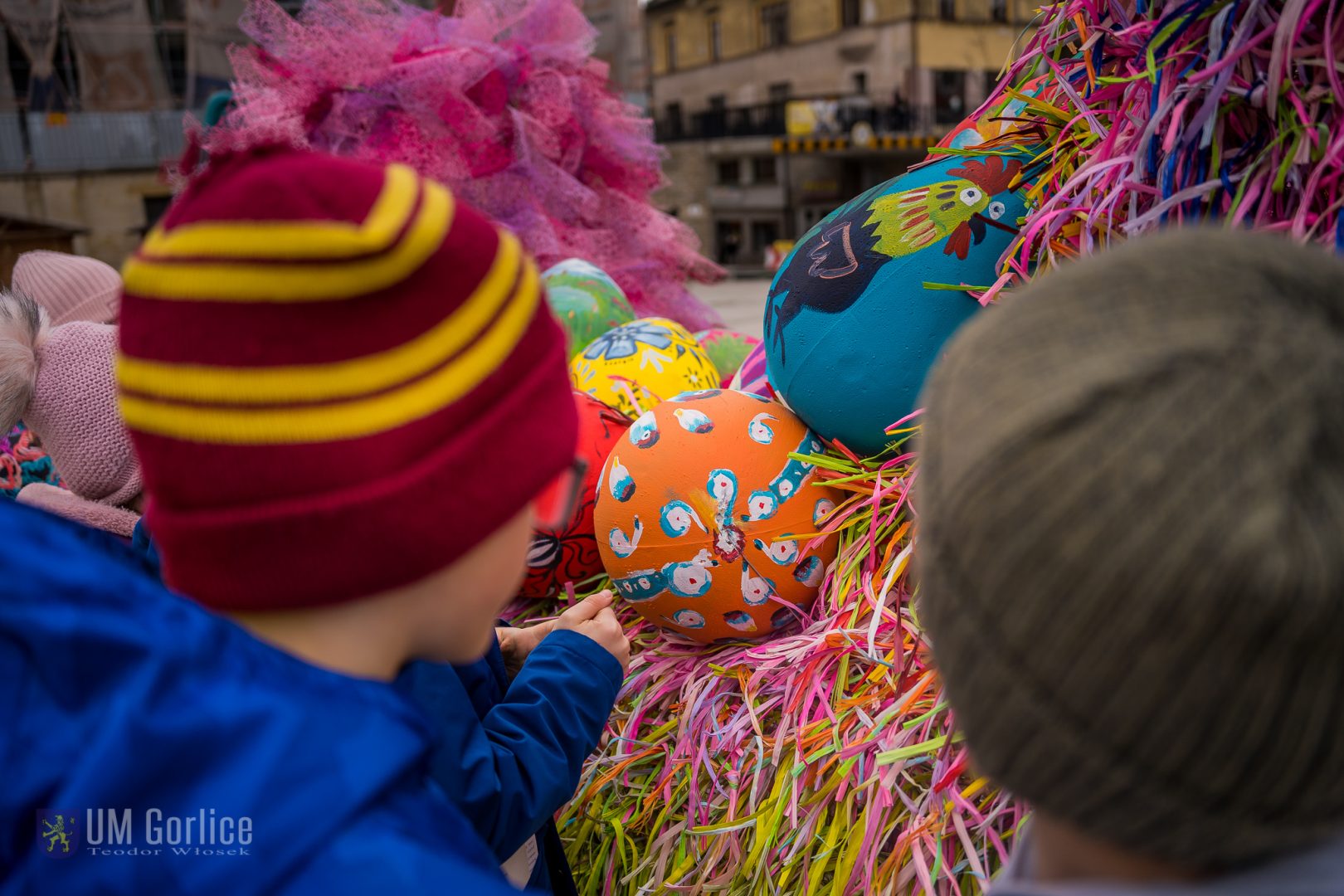 kura Bronia, Gorlice