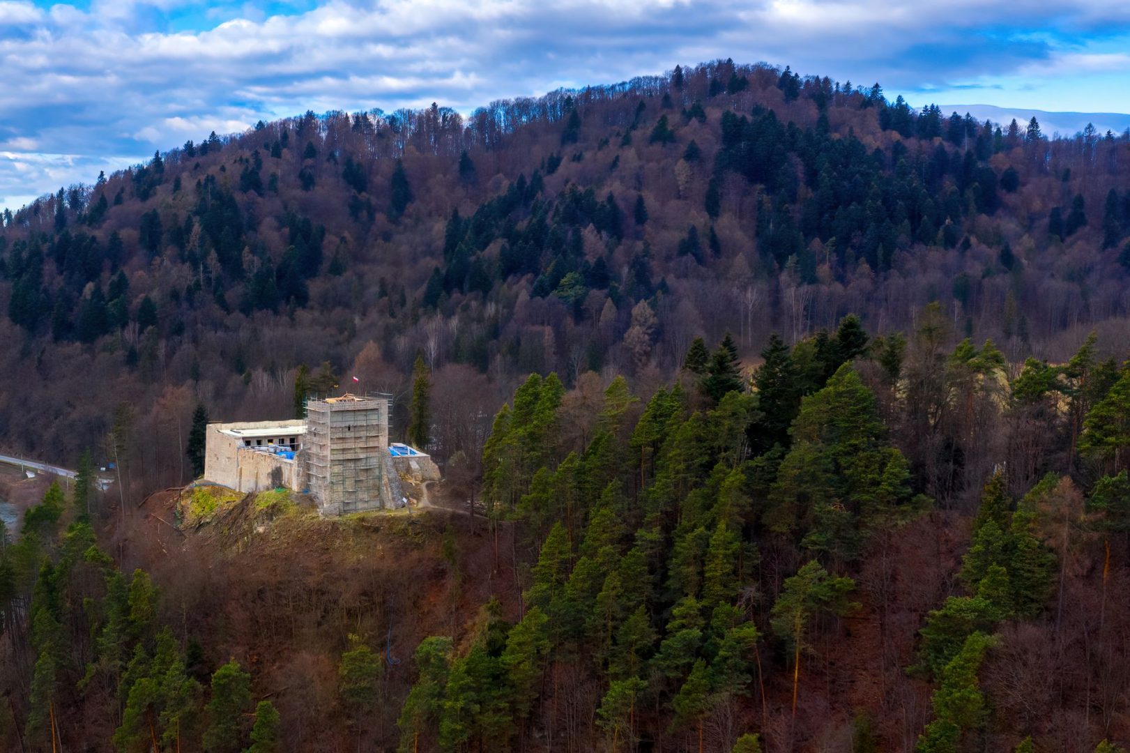 zamek Muszyna, odbudowa