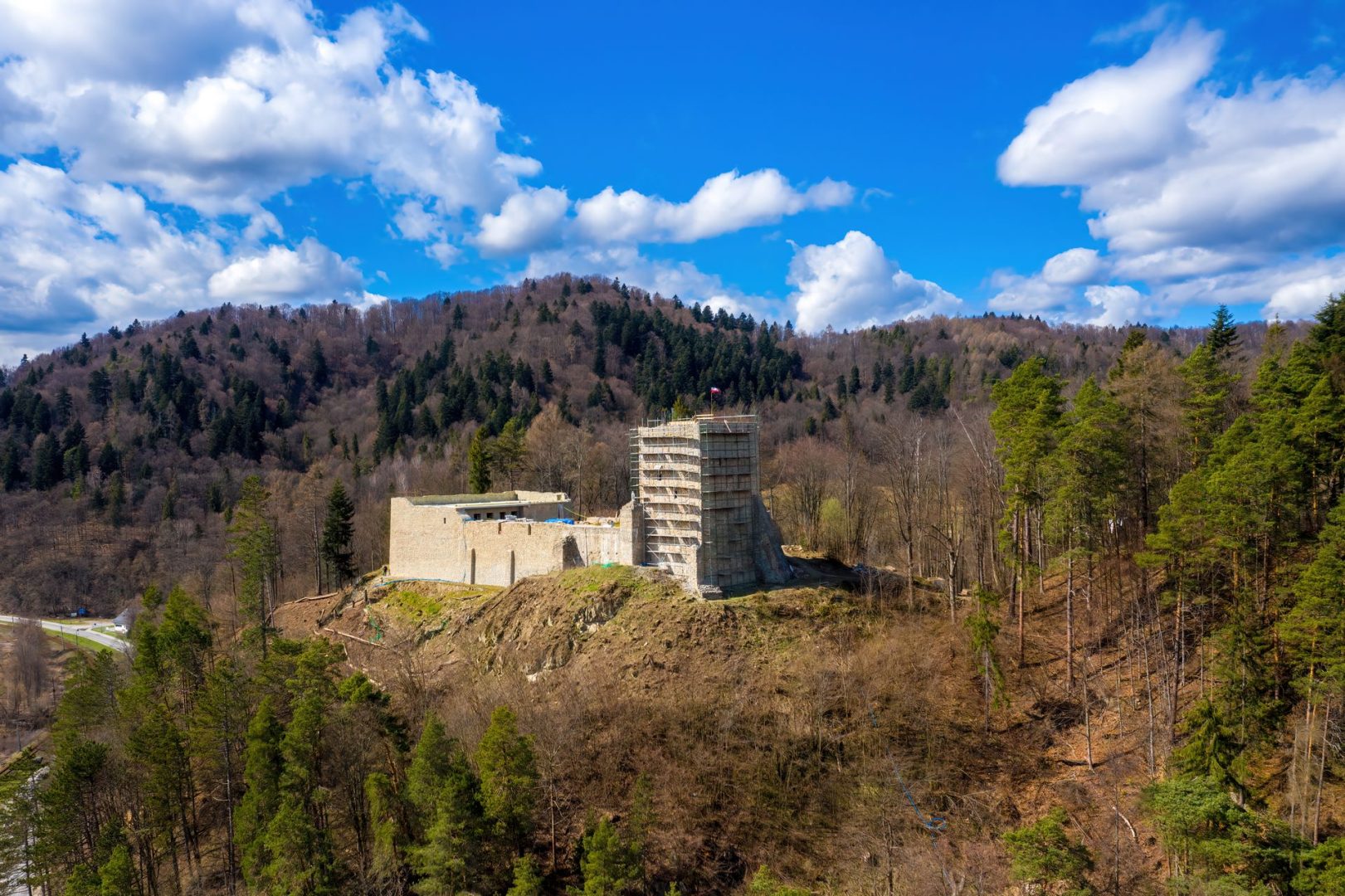 zamek Muszyna, odbudowa