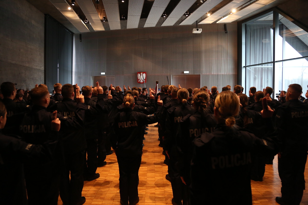 ślubowanie policjantów (8.03.2023)