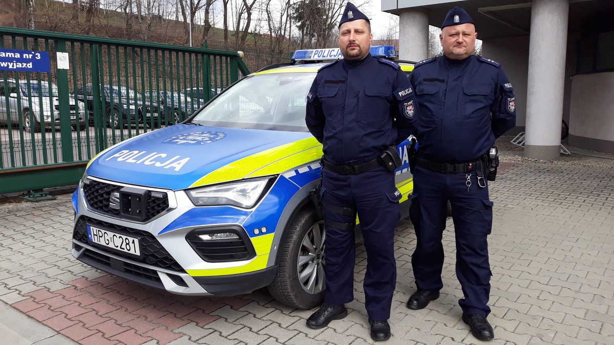 policjanci