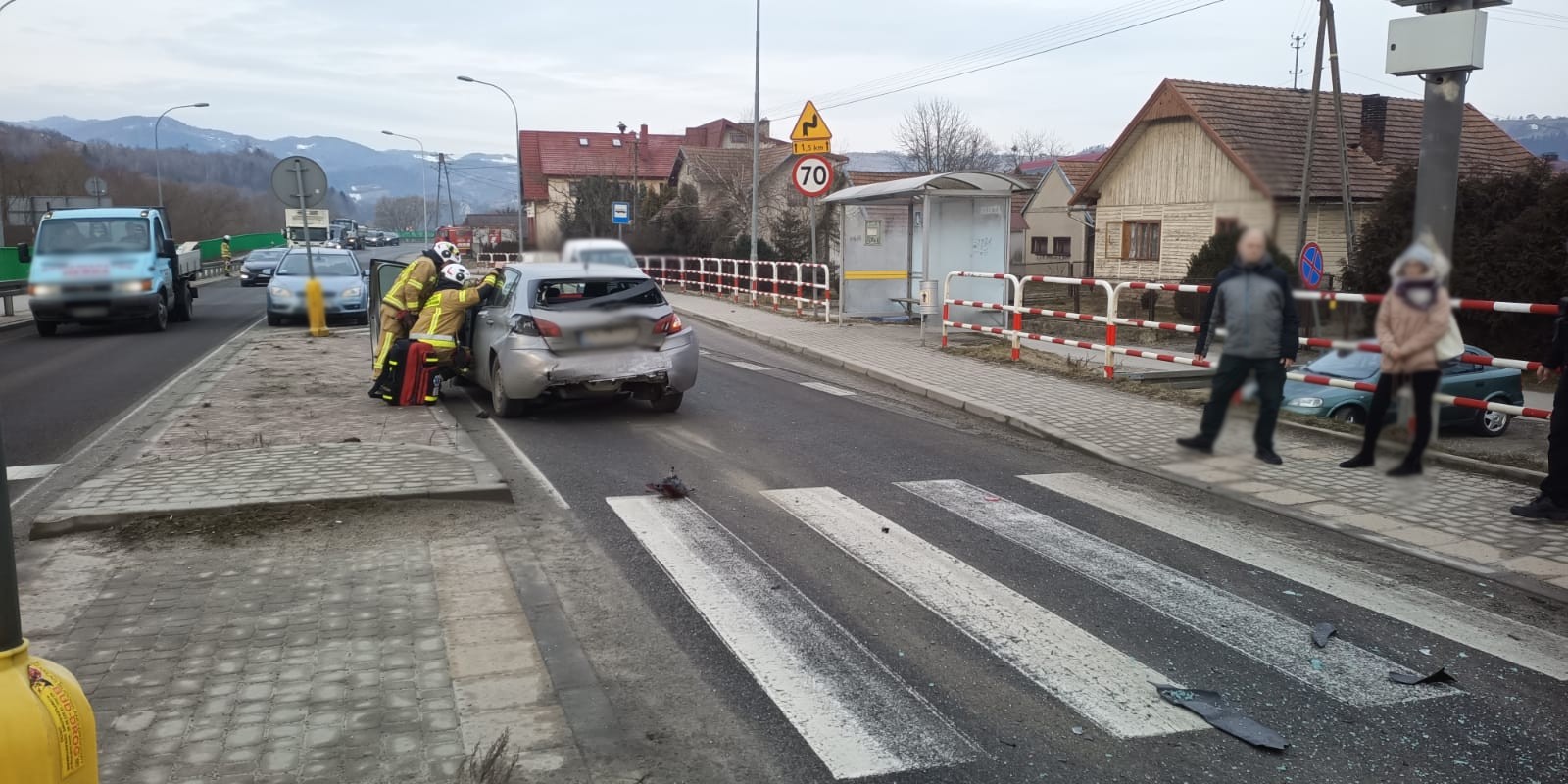 Kadcza, kolizja