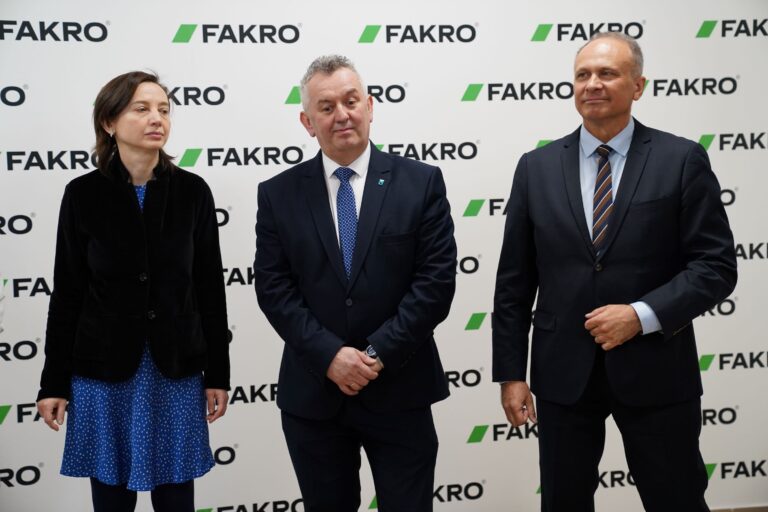 FAKRO – galerią sztuki. Firma stała się filą starosądeckiej Galerii IMO