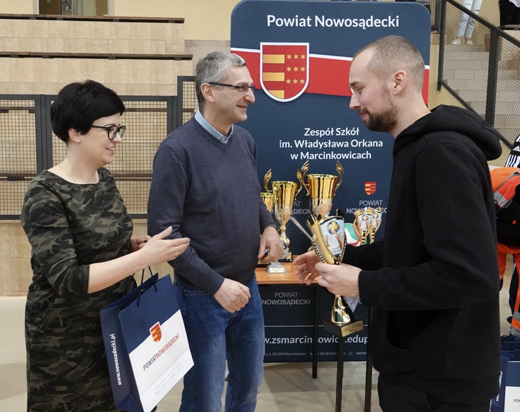 powiatowy Turniej Piłki Siatkowej Samorządów oraz Służb Mundurowych