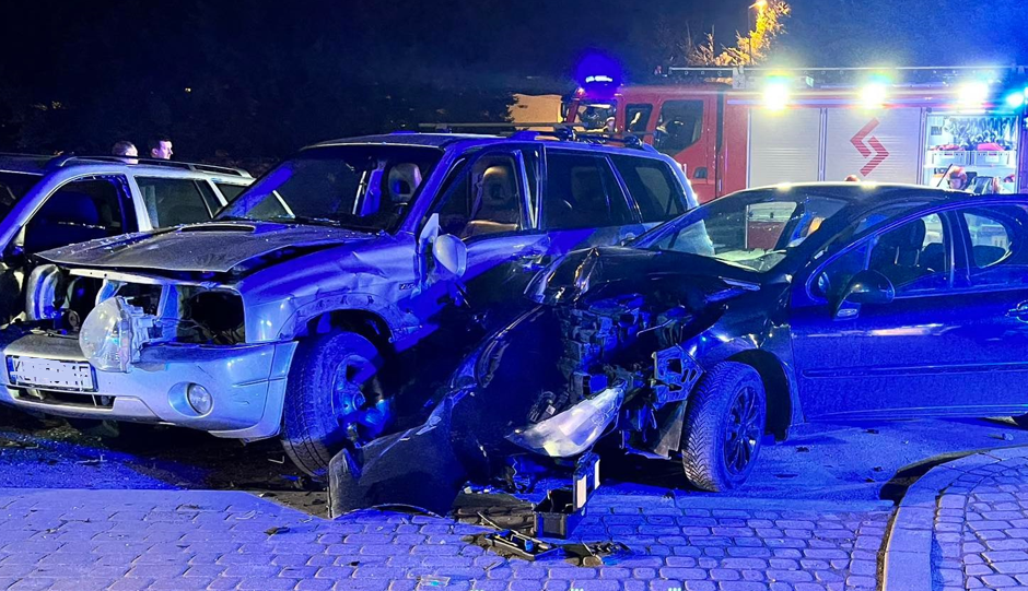 Tymbark, samochód, wypadł z drogi, ZRM, Policja, PSP