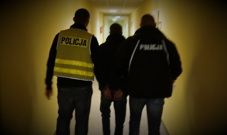 Gorlice, zatrzymany 19-latek, pobity komendant