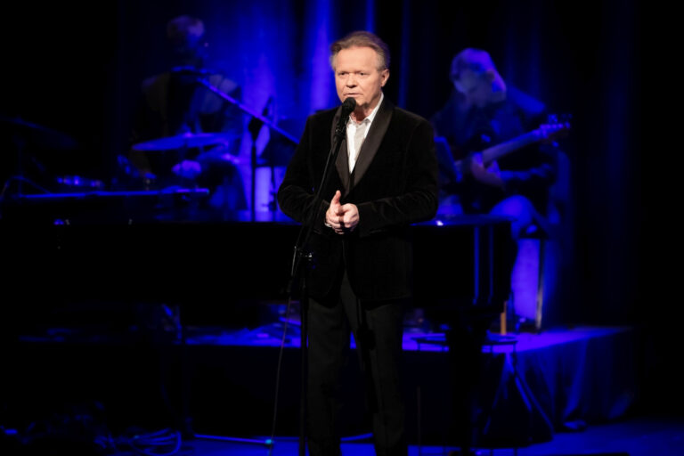 Wielki finał Festiwalu PAMIĘTAJCIE O OGRODACH z Michałem Bajorem na scenie!
