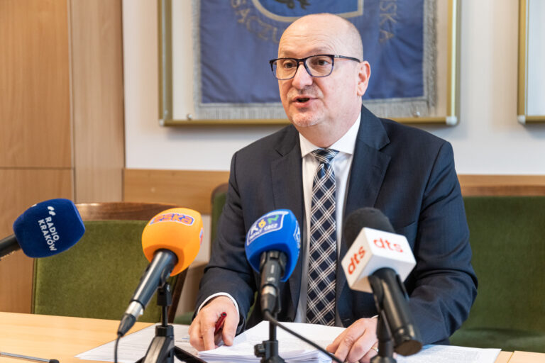Krzysztof Głuc: „Przewodniczący Rady Miasta nie ma uprawnień, aby kontrolować klub Sandecja”