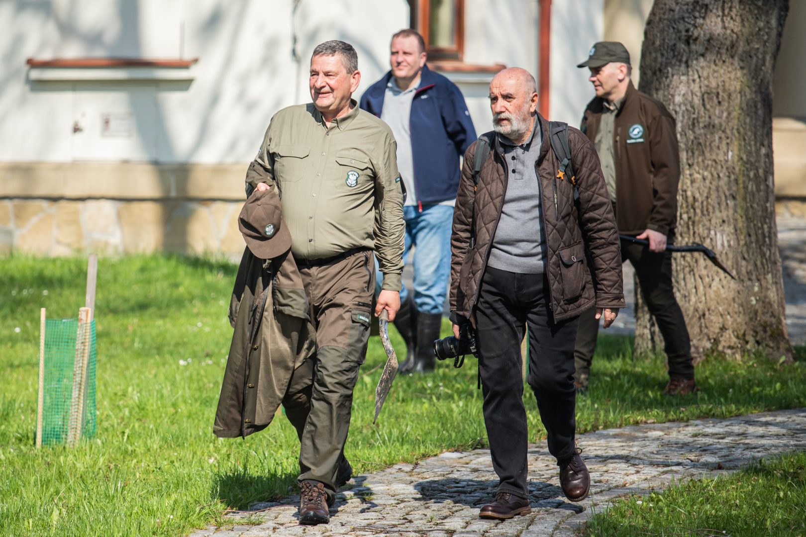 Świniarsko, Sądeckie Wodociągi, sadzenie drzew