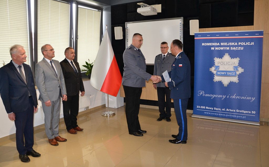 zmiany kadrowe w łososińskiej policji