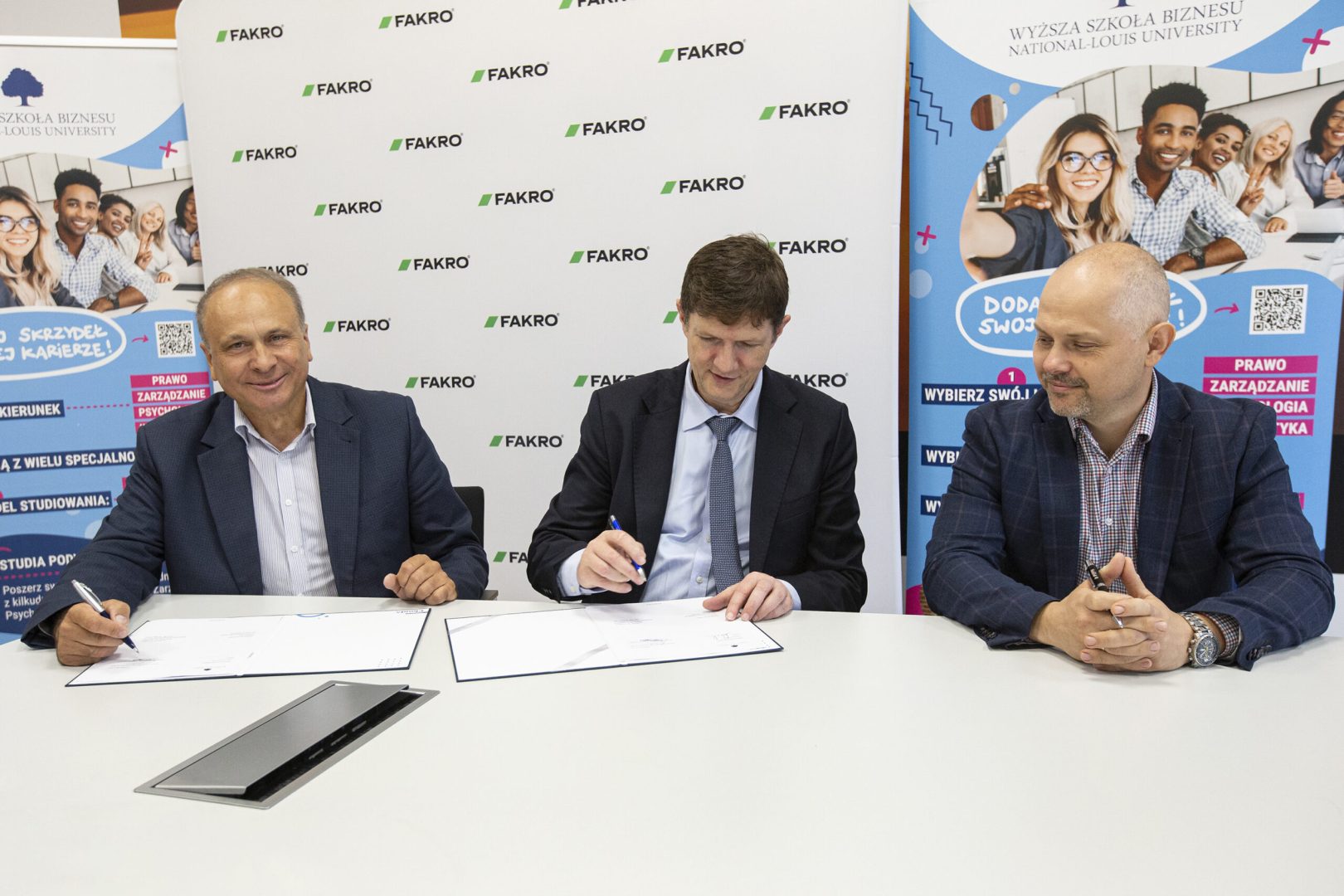 Wyższa Szkoła Biznesu – National Louis University