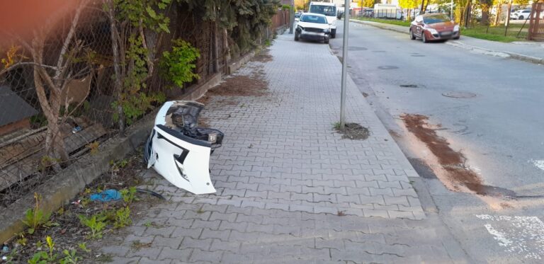 Nowy Sącz. Samochód zderzył się z autobusem miejskim