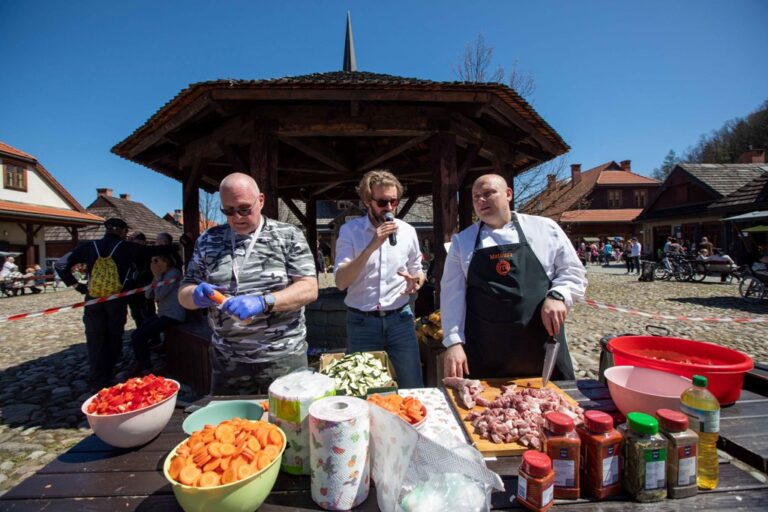 Kulinarny show Mateusza Krojenki z MasterChef atrakcją majówki w Miasteczku Galicyjskm! [FOTOGALERIA]   