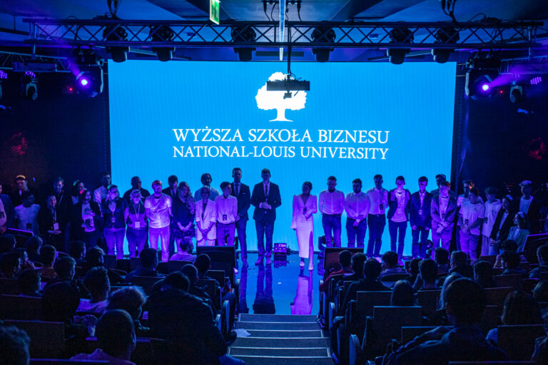 Prawo, Psychologia, Informatyka, Zarządzanie, Szkoła Psychoterapii i wiele więcej. Co oferuje Sądecka WSB-NLU?