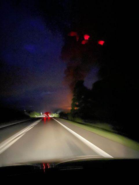 Maszkowice, łuna ognia, elektrośmieci