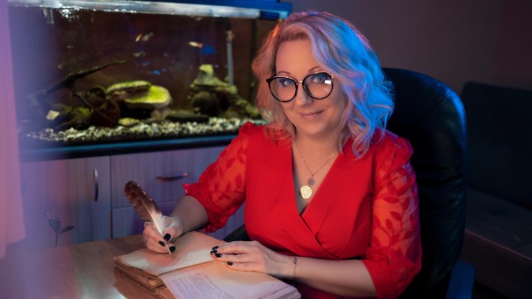 Thriller psychologiczny „Zamknięty świat. Chciwość” Anny Krystaszek już w księgarniach!