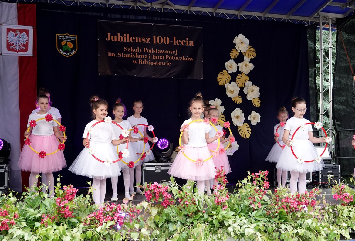 100-lecie szkoły w Rdziostowie