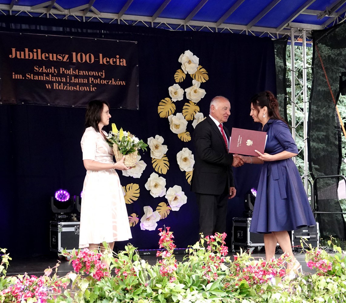 100-lecie szkoły w Rdziostowie