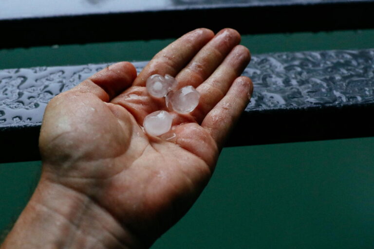 Meteorolog IMGW: w środę po południu burze z ulewnym deszczem i gradem. To Niż Poly