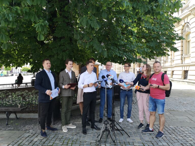 Przypilnujesz mi wyborów? Platforma Obywatelska zachęca sądeczan do bycia strażnikami demokracji