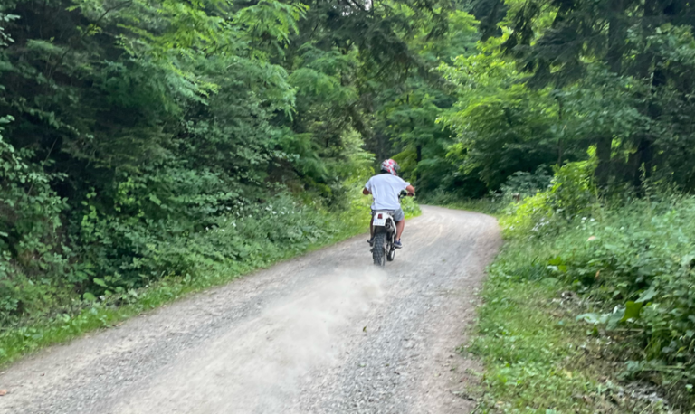Gmina Chełmiec. Mieszkańcy chcą w lesie spokoju a nie motocyklistów. Co na to policja?