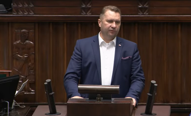 Ogólnopolskie portale o kierunku lekarskim w Nowym Sączu. PiS buduje sobie w ten sposób poparcie?