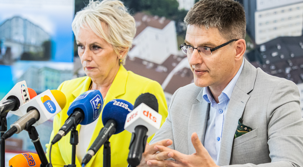 Andrzej Komorowski, Lidia Zelek, Szpital Nowy Sącz, nowy ordynator