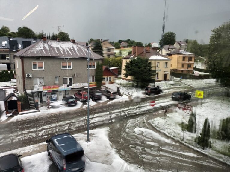 Duże zniszczenia w Korzennej. Rolnicy mogą starać się o wsparcie